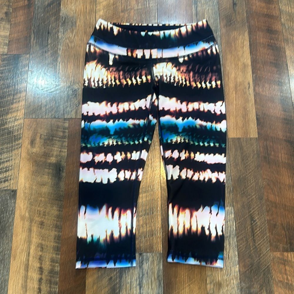 Lucy, Capri length leggings M (5025B)